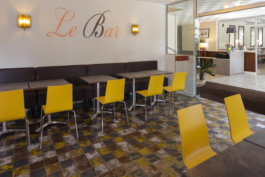 Logis Hotel Restaurant Les Cedres Joyeuse Exterior foto