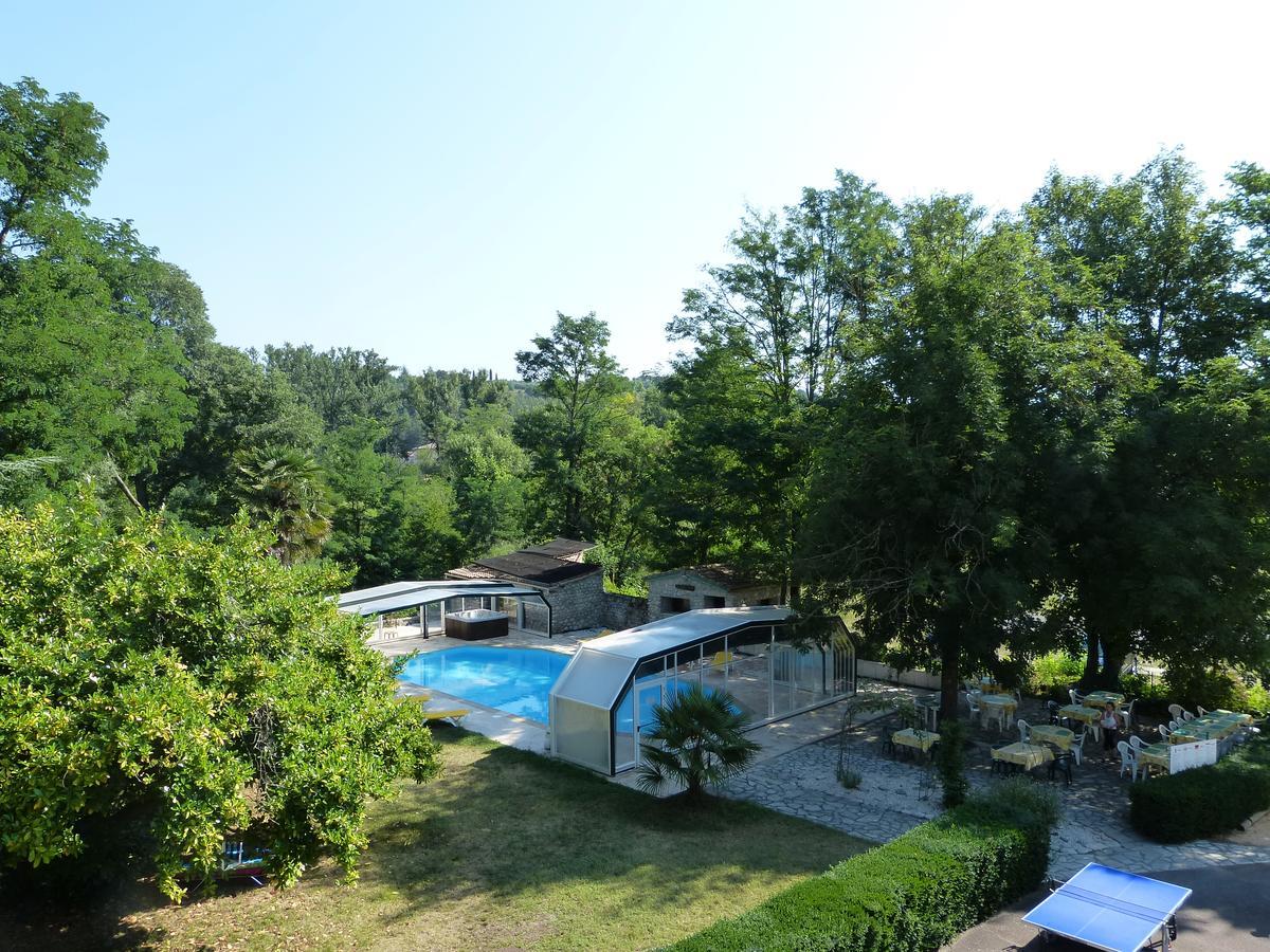 Logis Hotel Restaurant Les Cedres Joyeuse Exterior foto